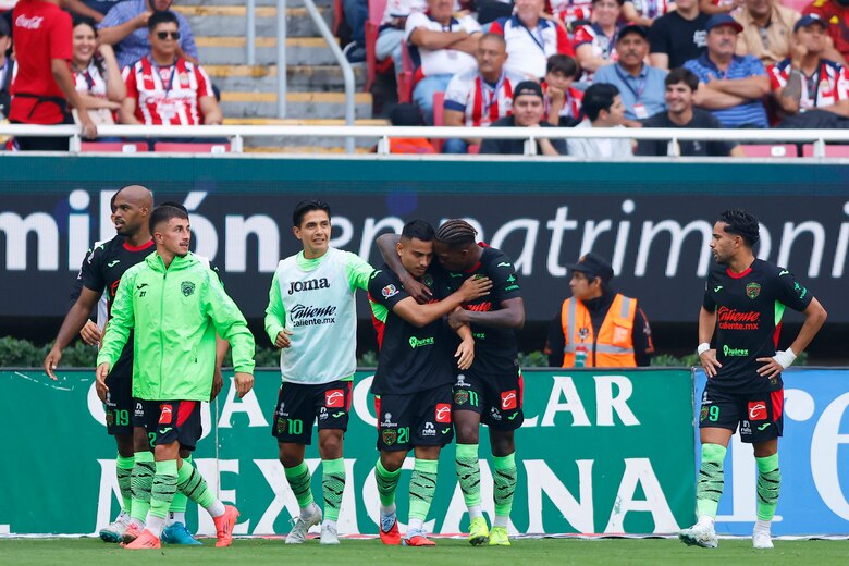 Pumas de Carrasquilla empatan ante el campeón y Juárez del Pumita Rodríguez ganan su primer partido