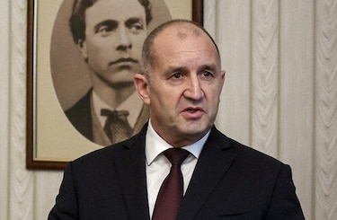 El presidente de Bulgaria anuncia su dimisión cuando el país está también sin Gobierno