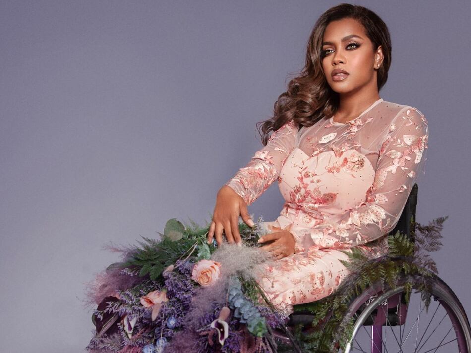 Nade Mackenzie: ‘Acostúmbrate a mi silla’