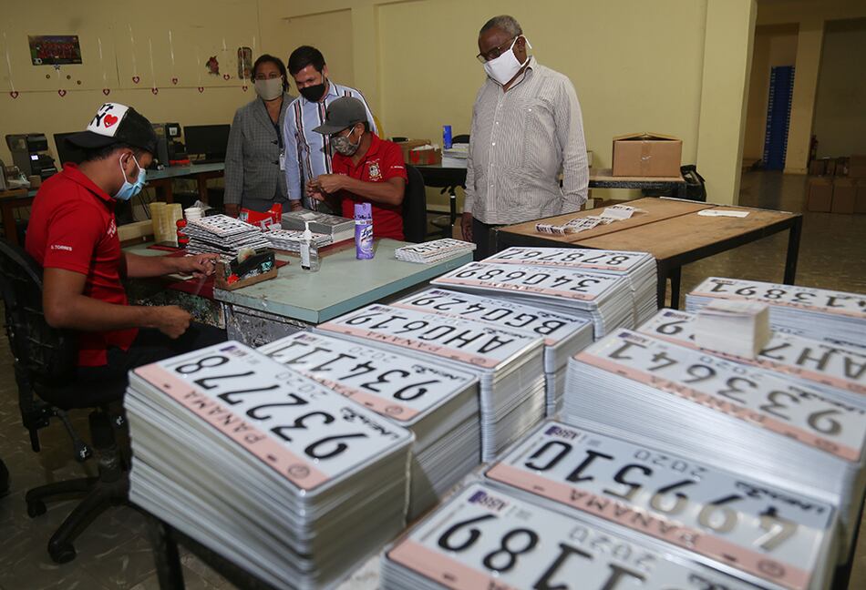 Desde el 15 de junio los contribuyentes podrán retirar su placa en Alcaldía de Panamá