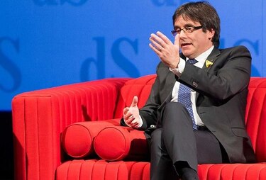 Puigdemont seguirá en Bélgica más allá de las elecciones catalanas, dice su abogado