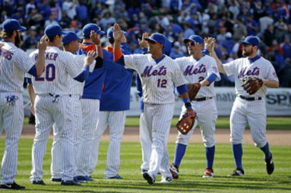 Mets blanquean a Filis