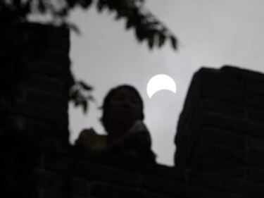 Asia, en sombras por mayor eclipse solar del siglo
