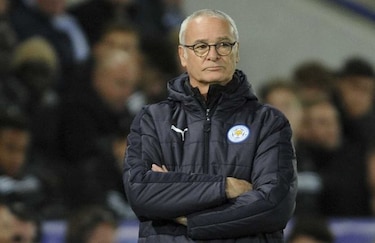 Leicester destituye al técnico Claudio Ranieri