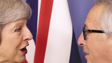 Theresa May agiliza cierre para el ‘brexit’