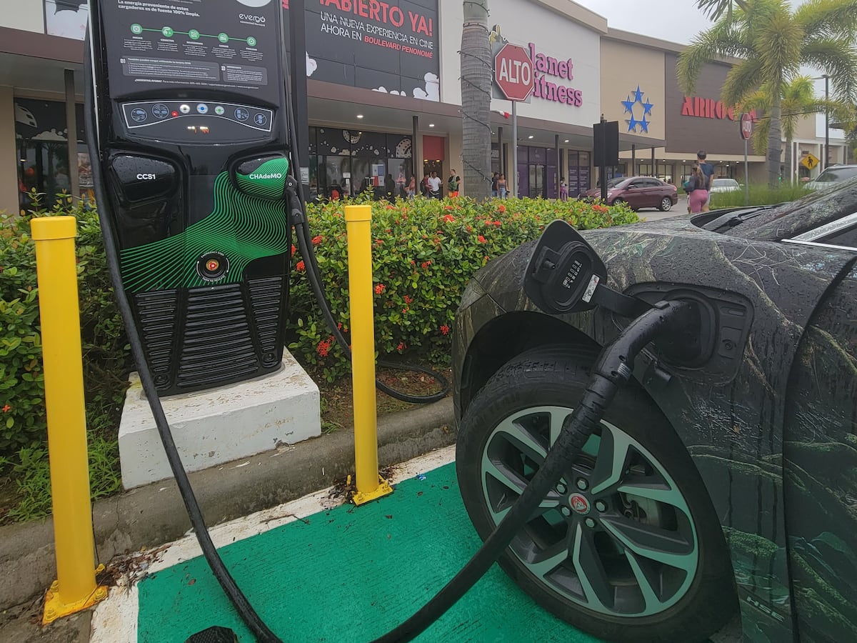 Movilidad eléctrica en Panamá: Cuando el sueño verde choca con un mercado distorsionado