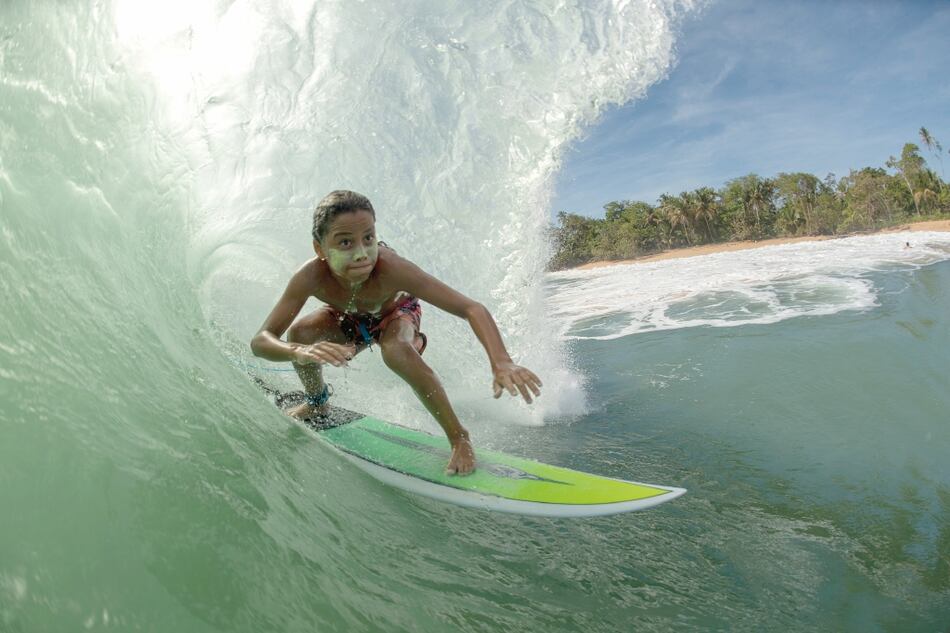 Arranca temporada de surf infanto-juvenil