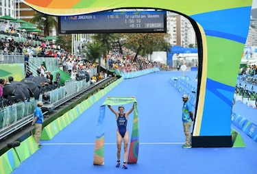 Estadounidense Gwen Jorgensen, campeona olímpica de triatlón