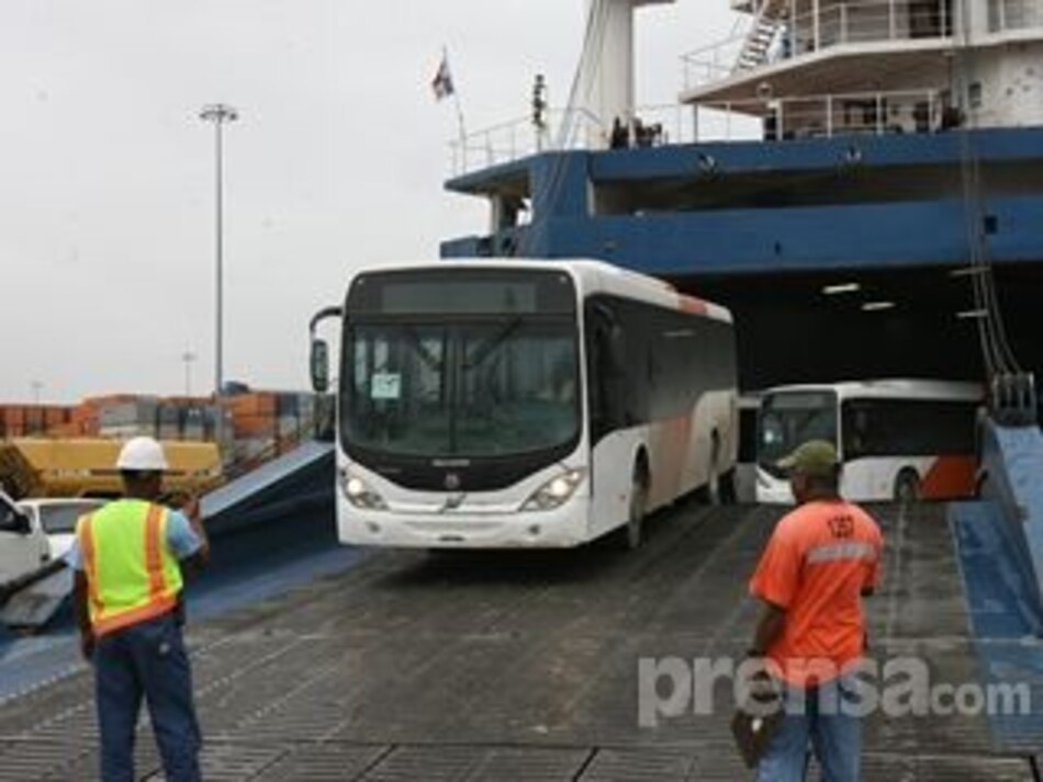 3 mil 400 empleos serán generados por el Metro Bus