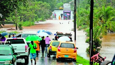 Otto causa muertes y daños en Panamá