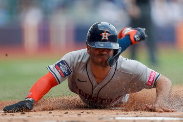 El venezolano José Altuve lidera una nueva exhibición de los Astros 