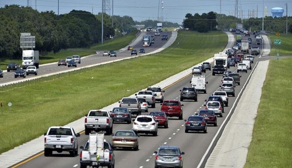 Tráfico de pesadilla en Florida ante llegada de Irma