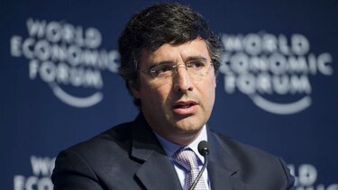 Banquero brasileño Esteves niega estar involucrado en escándalo en Petrobras