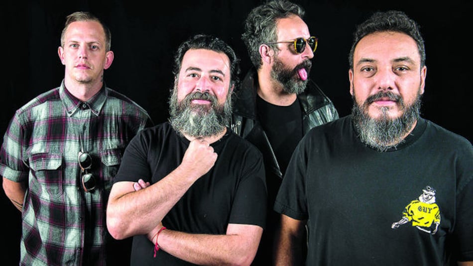 Molotov cumple 20 años de rebeldía