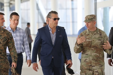 ‘Tenemos más tropas aquí de las que hemos tenido en mucho tiempo’: Hegseth