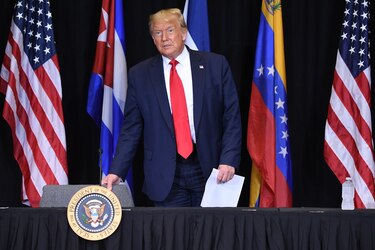 Donald Trump promete ‘luchar’ por Venezuela y por Cuba en visita a Florida