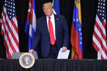 Donald Trump promete ‘luchar’ por Venezuela y por Cuba en visita a Florida