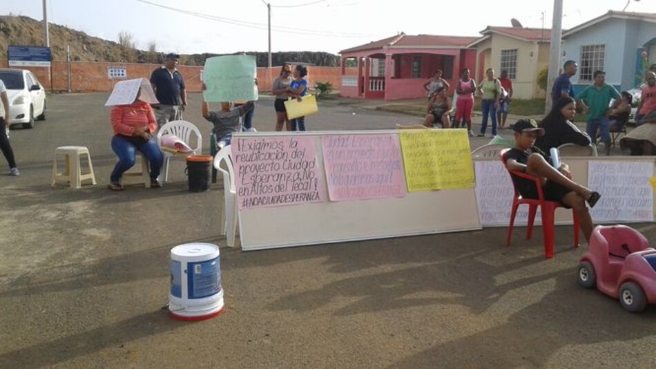 Residentes de Altos del Tecal bloquean acceso a proyecto urbanístico en Arraiján