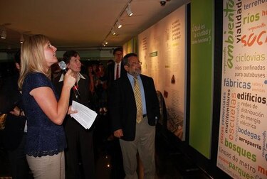 Inauguran exposición para crear conciencia sobre la necesidad de una urbe sostenible en Panamá