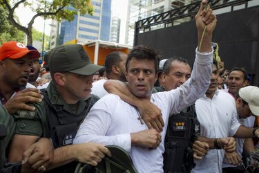 López decide no volver a juicio hasta que Corte venezolana responda apelación