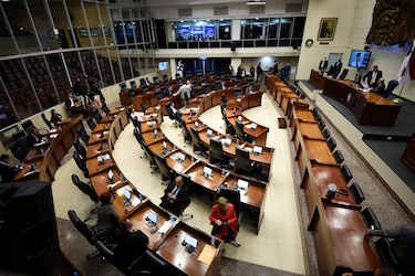 Diputados citan a ministros de Ambiente y Mici para que expliquen qué ocurrió en las negociaciones con Minera Panamá