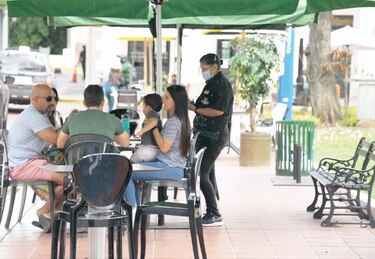 Se frena recuperación de restaurantes
