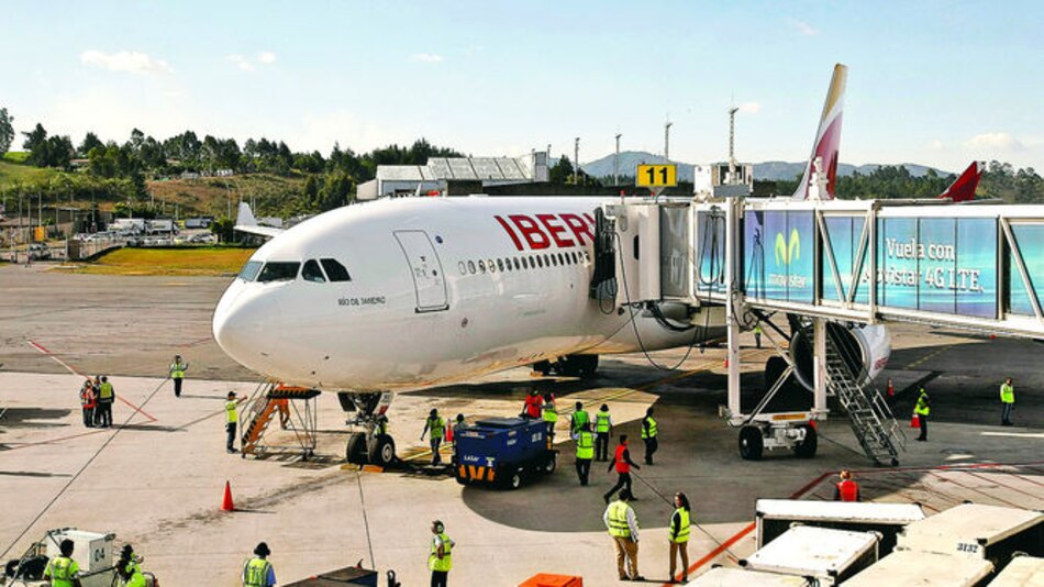 Iberia mira destinos en África y Asia