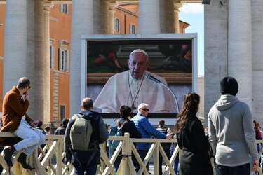 El Papa expresa su ‘cercanía’ con enfermos de coronavirus en un mensaje por streaming