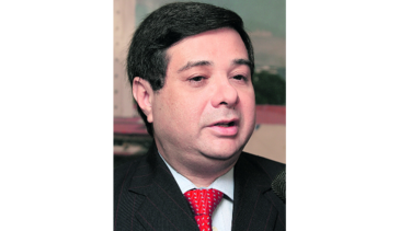 Asamblea archiva denuncias contra Varela y magistrados