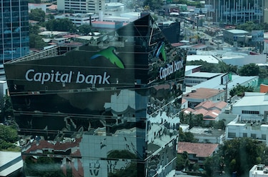 Mercantil Panamá firma acuerdo de adquisición y fusión con Capital Bank