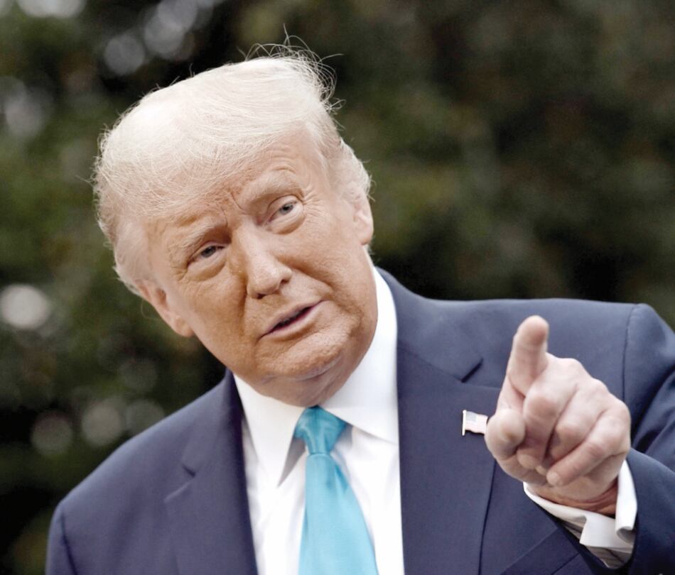 Corte pide a Donald Trump entregar declaración de impuestos