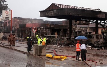 Al menos 73 muertos por explosión en gasolinera en Ghana