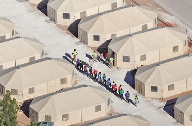 Donald Trump: ‘Estados Unidos no será un campo para mantener refugiados’