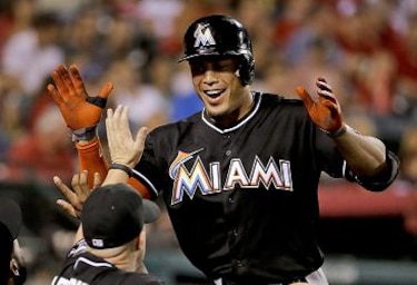 Pelotero Stanton logra el contrato más lucrativo de la historia deportiva en EU