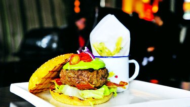 Mayo es para saborear hamburguesas