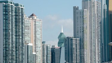 DGI realizará ajustes a decreto que reglamenta el cobro de impuesto de segunda vivienda