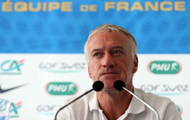 Francia se enfrentará a Camerún y a Escocia
