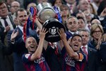 Un inspirado Messi le brinda la Copa al Barça que ya apunta al triplete