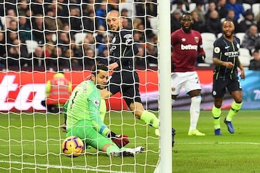 Manchester City y Liverpool siguen ganando, nuevo tropiezo del Manchester United