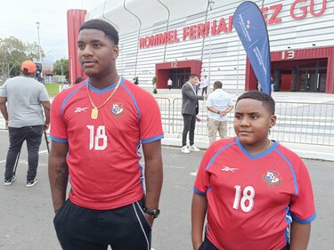 Develan estatua en honor a Luis ‘Matador’ Tejada y reinauguran el estadio Rommel Fernández