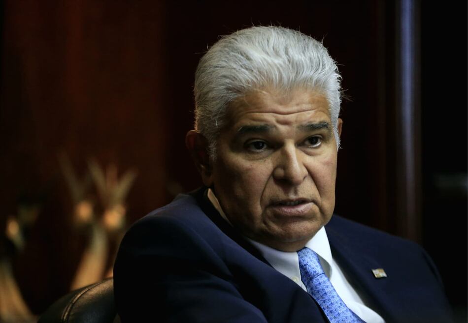 Presidente Mulino viajará a España este fin de semana y completa su décimo viaje