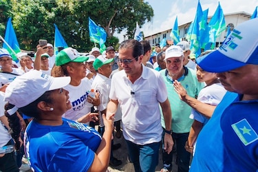 Martín Torrijos recorre Las Mañanitas y Pedregal: ‘Espero que se cumpla el pacto ético’