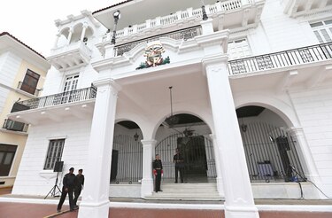 Indignación ciudadana por aviso de la Presidencia