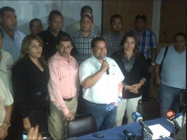 Miembros del CDN del PRD cierran filas en apoyo a Navarro