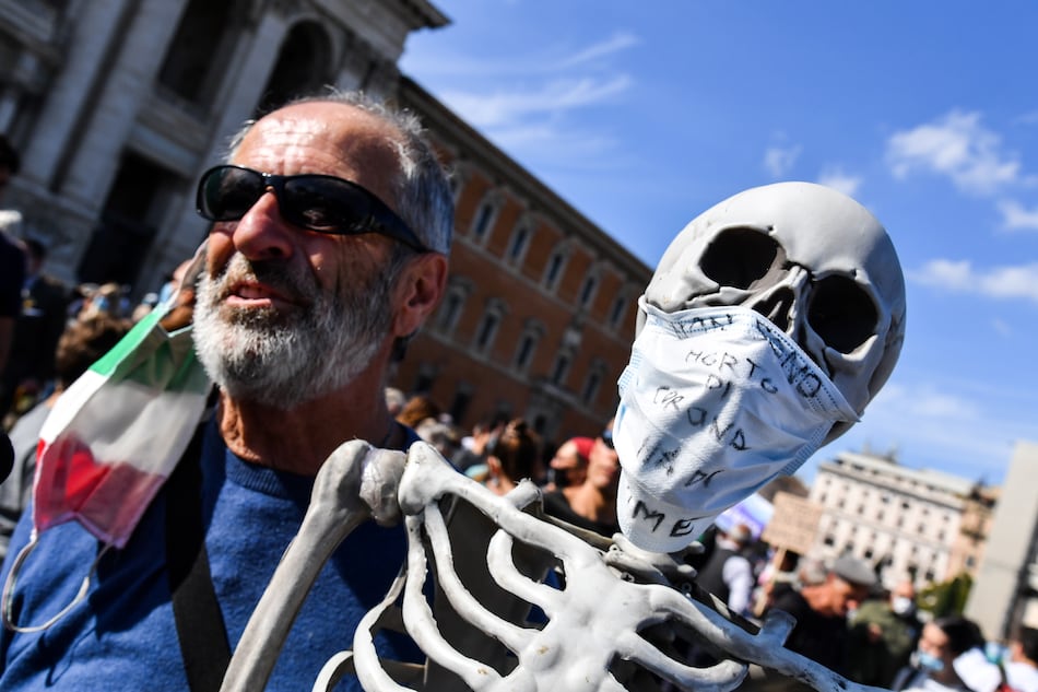 Movimiento ‘antimascarillas’ se manifiesta en Roma
