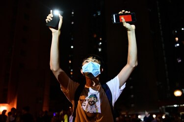 Decenas de miles de personas toman las calles de Hong Kong