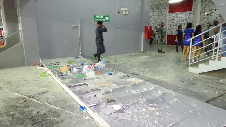 Guerra campal en el estadio Maracaná; se suspende semifinal entre Plaza-Árabe