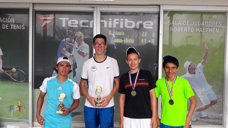 Marzia Pieragostini y Chad Valdés dominan el 'ranking' juvenil