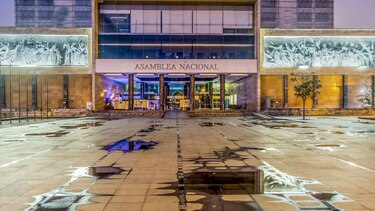 Ecuador: mayoría oficialista del Congreso pide expulsión de Odebrecht