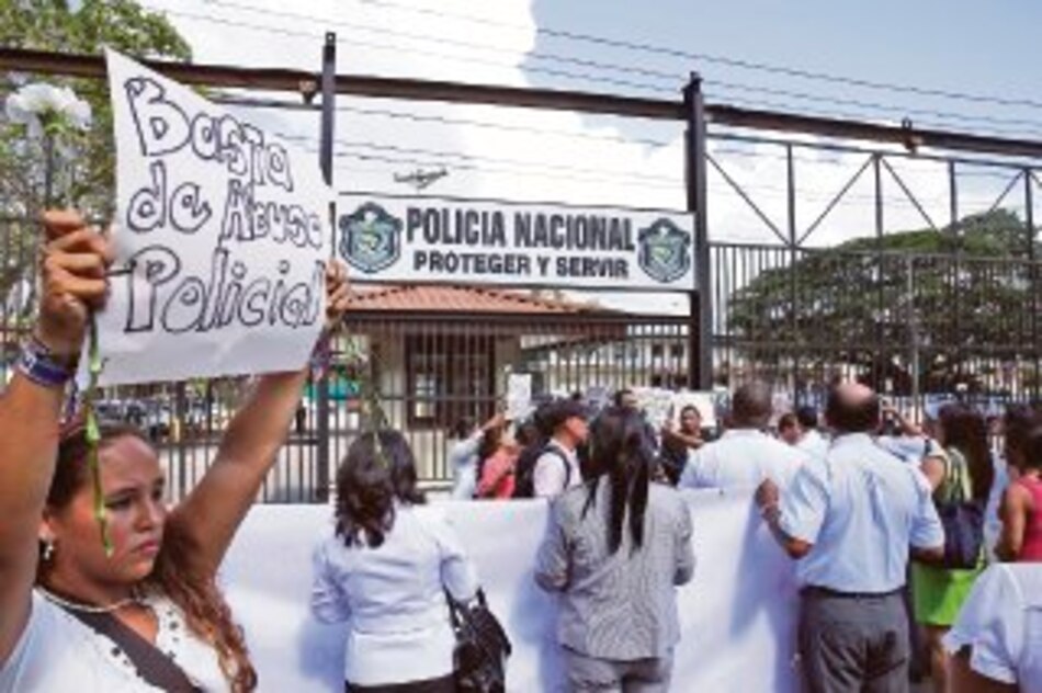 Piden sanciones para policías